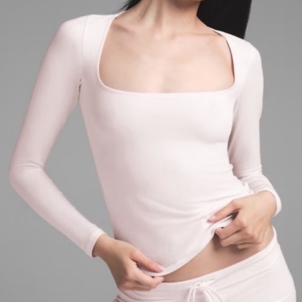 SKIMS Cotton Jersey Scoop Neck Long Sleeve Top | Barely Pink | Size M